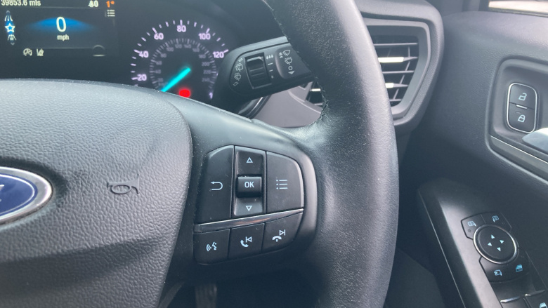 Ford Focus 1.0 EcoBoost 125 Titanium 5dr Petrol Hatchback